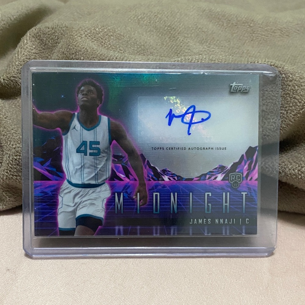 2023 Topps Midnight Basketball James Nnaji Rookie Auto!!
